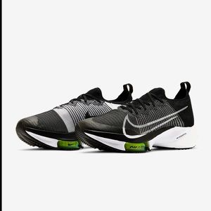 Nike Men’s Air Zoom Tempo Flyknit